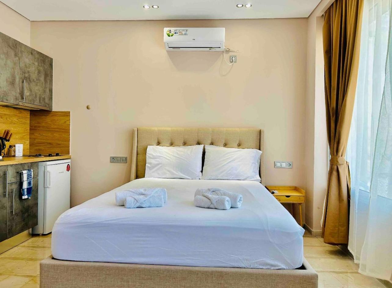 Port Twins Suites No2 Pireus Eksteriør bilde